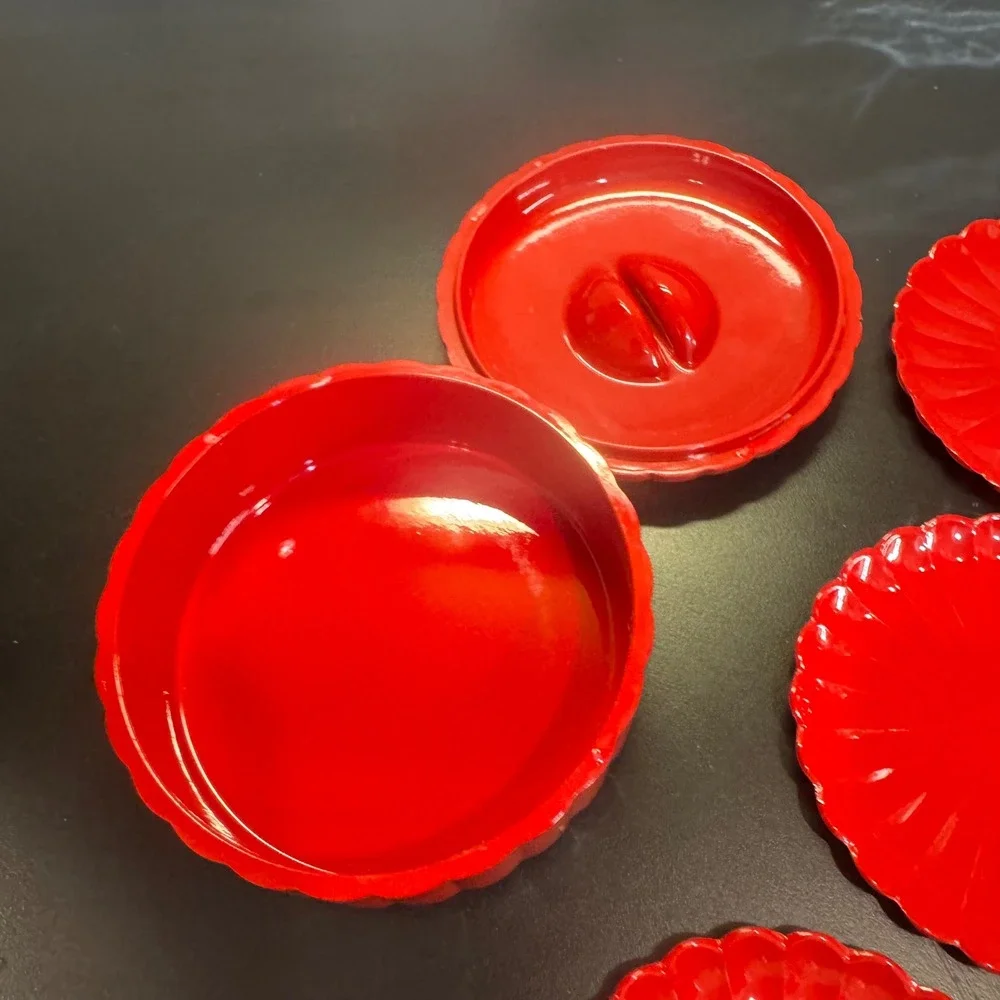 Nancy Calhoun Designs Lacquer Coaster Set Box Red MCM Scalloped Japan 7pc